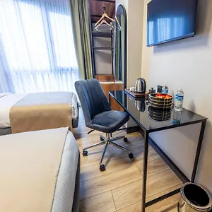 Lenora Airport & Istanbul Airport Otel Arnavutkoy